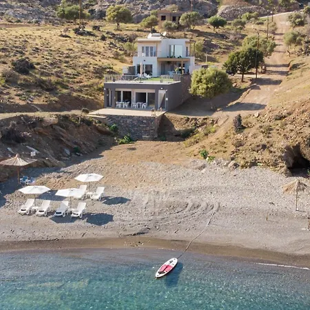 Beachfront Kyma East ~ Crete's Hidden Gem * Kaloí Liménes